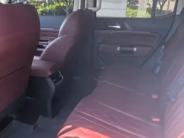 2024 Crossboundary Auto Co-created Tank 300 с пробегом 76 000 км