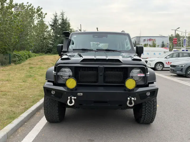 2024 Crossboundary Auto Co-created Tank 300 с пробегом 19 000 км