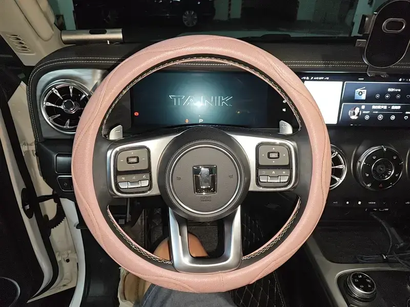 2023 Crossboundary Auto Co-created Tank 300 с пробегом 45 800 км
