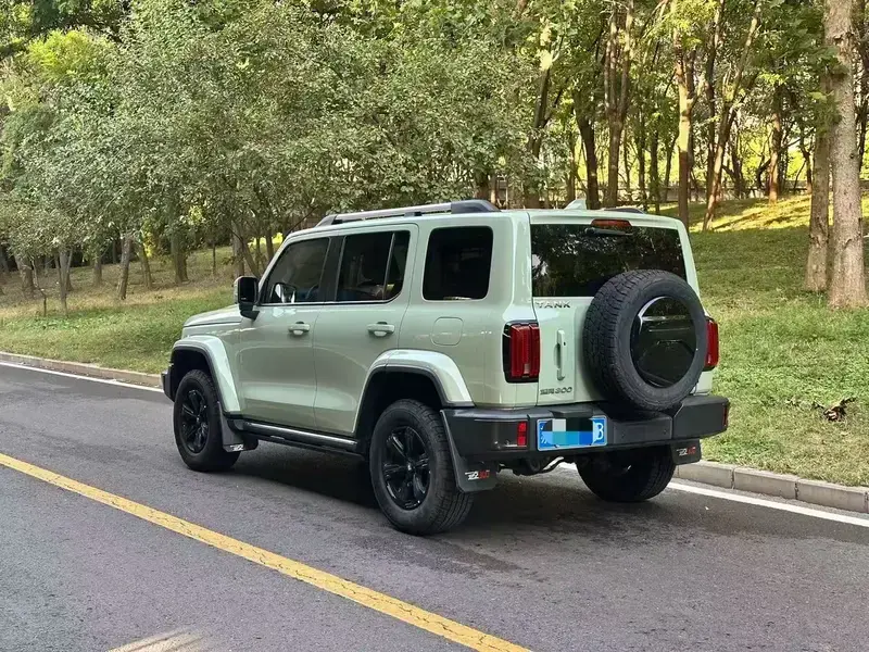 2021 Crossboundary Auto Co-created Tank 300 с пробегом 32 000 км