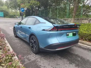 2024 Changan Shenlan L07 с пробегом 19 000 км