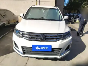 2022 Forthing Fengxing SX6 с пробегом 25 000 км