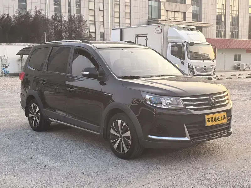 2022 Forthing Fengxing SX6 с пробегом 58 000 км