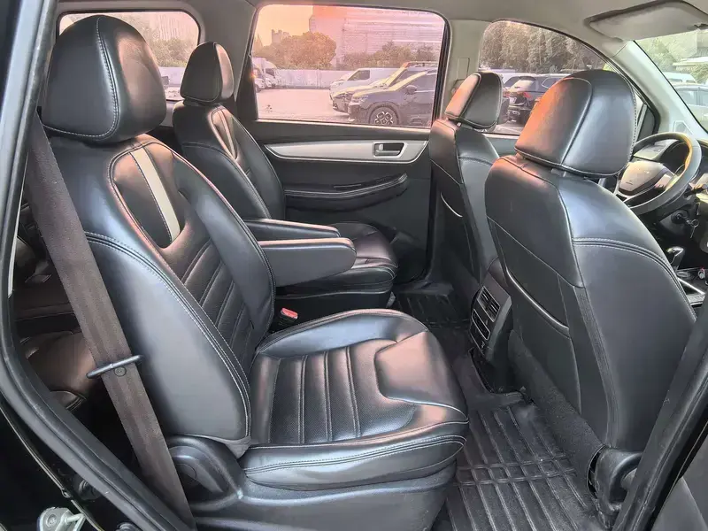 2022 Forthing Fengxing SX6 с пробегом 58 000 км