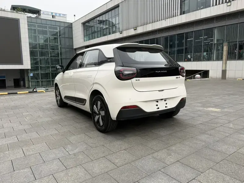 2024 Yipai Nano 01 с пробегом 18 000 км