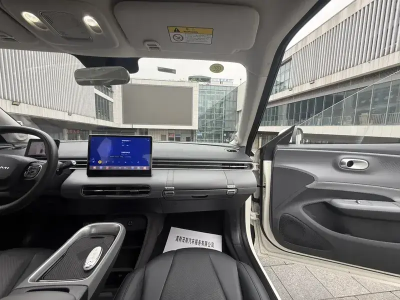 2024 Yipai Nano 01 с пробегом 18 000 км