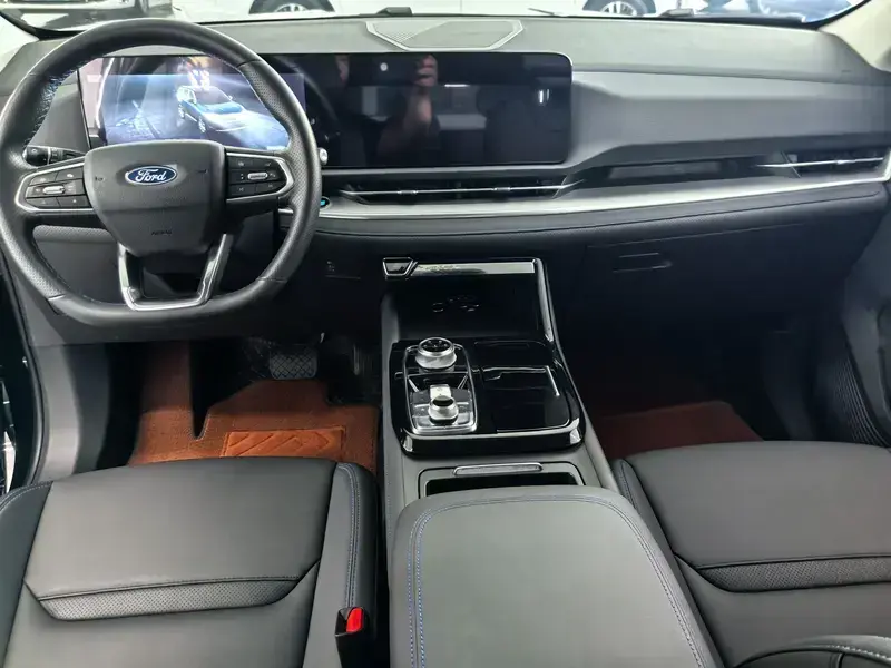 2025 Ford Lingrui с пробегом 15 000 км