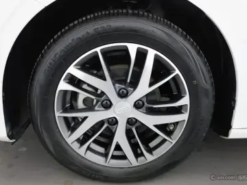 2023 Geely Classic Emgrand с пробегом 13 600 км