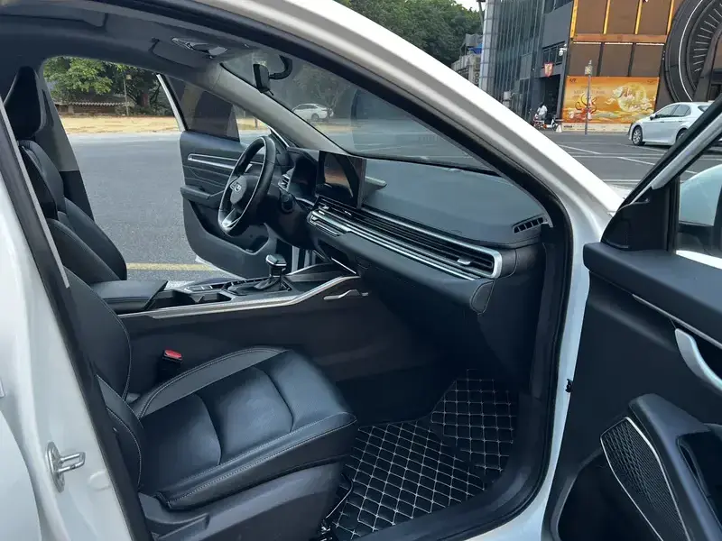 2023 Geely Classic Emgrand с пробегом 52 000 км