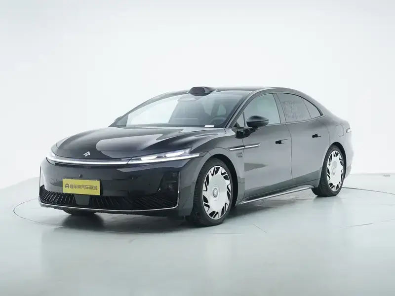2026 GAC Hyper A8 с пробегом 800 км