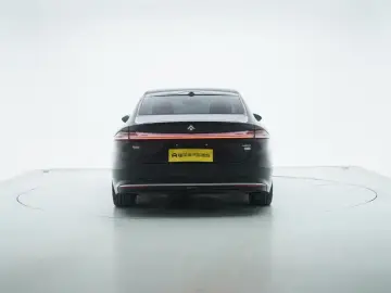 2026 GAC Hyper A8 с пробегом 800 км