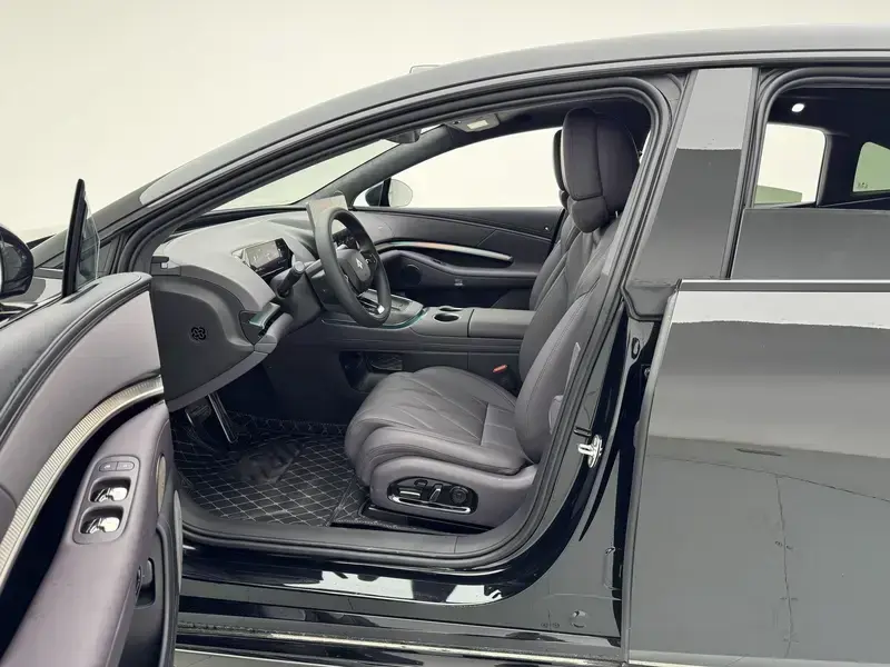 2026 GAC Hyper A8 с пробегом 800 км