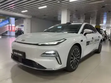 Geely Galaxy Xingyao 8