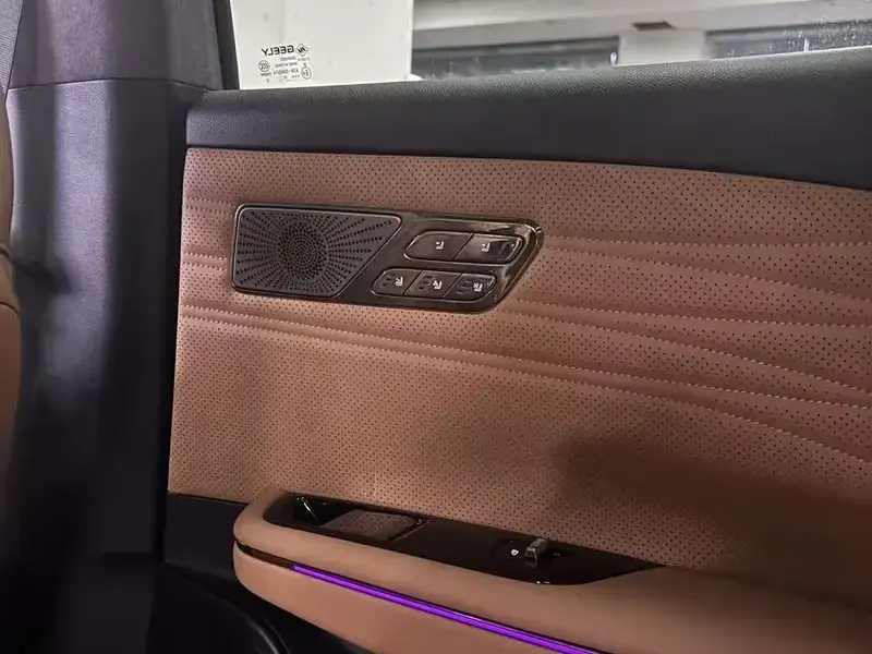 2025 Geely Galaxy Xingyao 8 с пробегом 11 000 км
