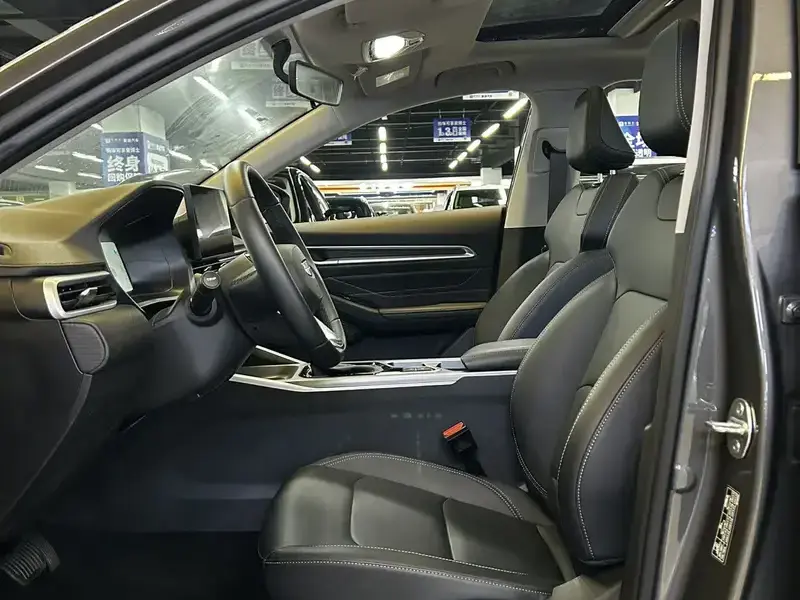 2026 Geely Classic Emgrand с пробегом 100 км