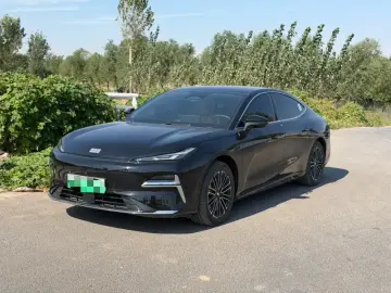 Geely Galaxy Xingyao 8