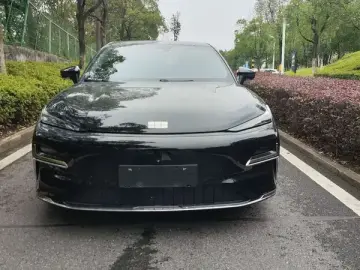 2025 Geely Galaxy Xingyao 8 с пробегом 38 000 км