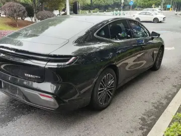 2025 Geely Galaxy Xingyao 8 с пробегом 38 000 км