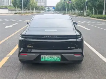 2025 Geely Galaxy Xingyao 8 с пробегом 16 000 км