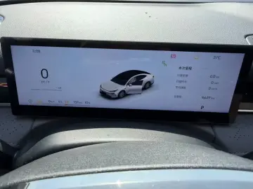 2025 Geely Galaxy Xingyao 8 с пробегом 16 000 км