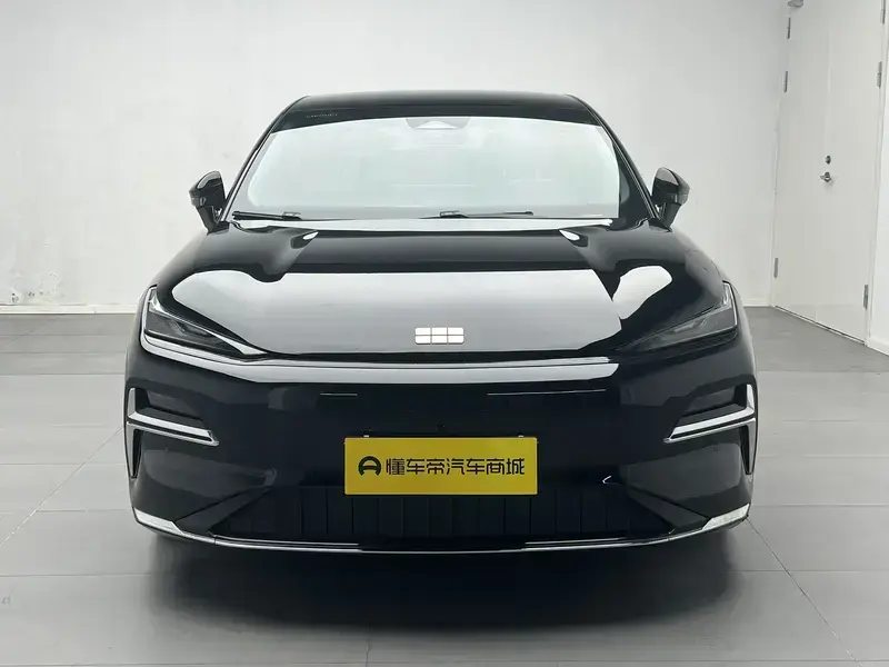 2025 Geely Galaxy Xingyao 8 с пробегом 19 400 км