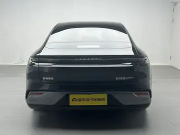 2025 Geely Galaxy Xingyao 8 с пробегом 19 400 км