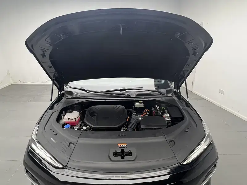 2025 Geely Galaxy Xingyao 8 с пробегом 19 400 км