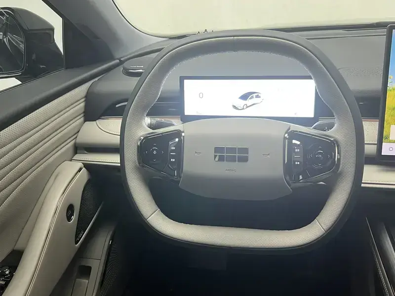 2025 Geely Galaxy Xingyao 8 с пробегом 19 400 км