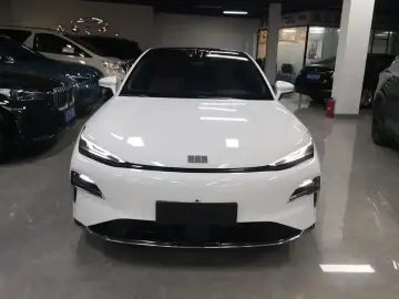 2025 Geely Galaxy Xingyao 8 с пробегом 15 000 км