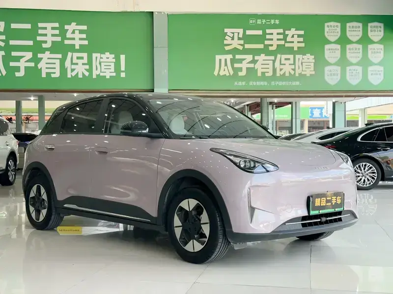 2025 Geely Starry Wish с пробегом 4 000 км
