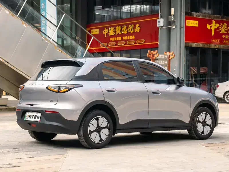 2025 Geely Starry Wish с пробегом 9 000 км