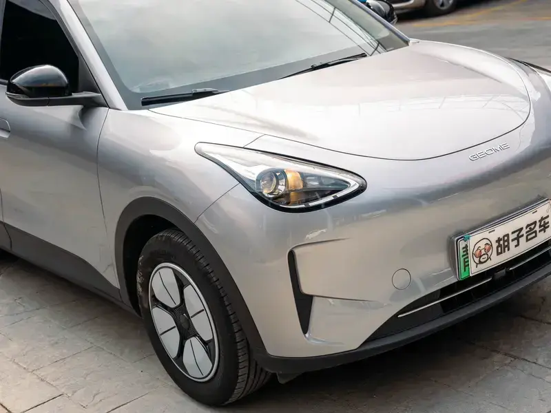 2025 Geely Starry Wish с пробегом 9 000 км