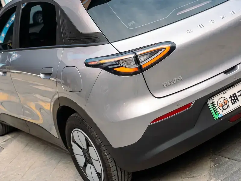 2025 Geely Starry Wish с пробегом 9 000 км