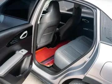 2025 Geely Starry Wish с пробегом 9 000 км