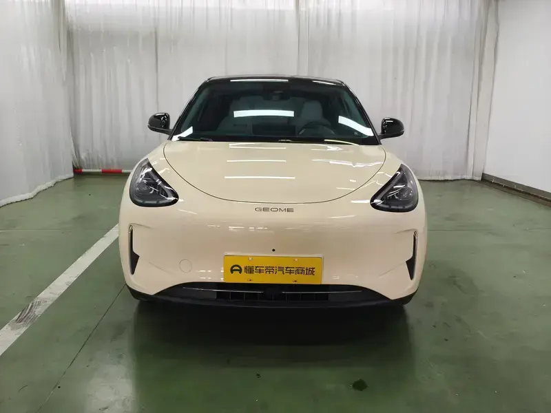 2025 Geely Starry Wish с пробегом 33 300 км