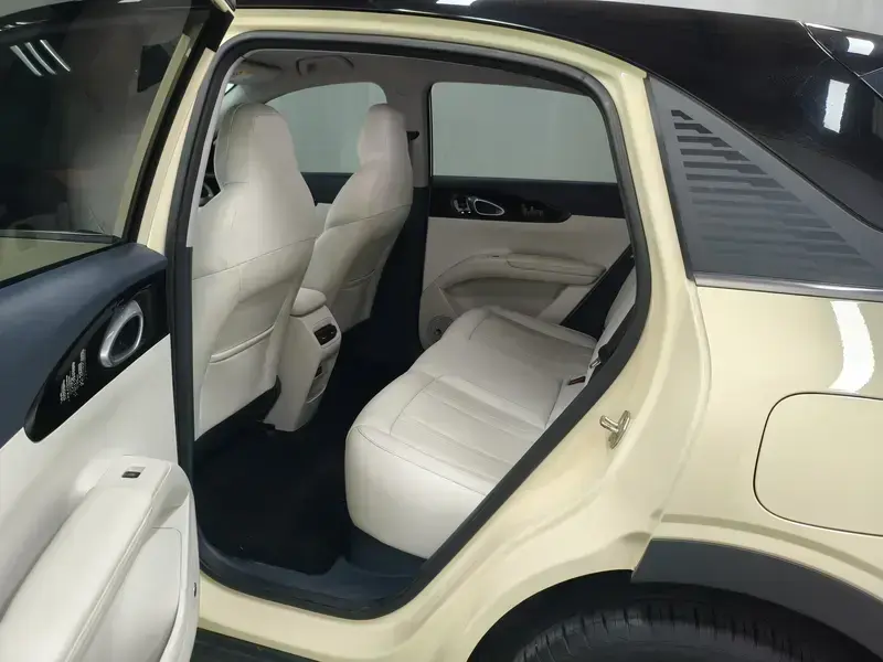 2025 Geely Starry Wish с пробегом 33 300 км