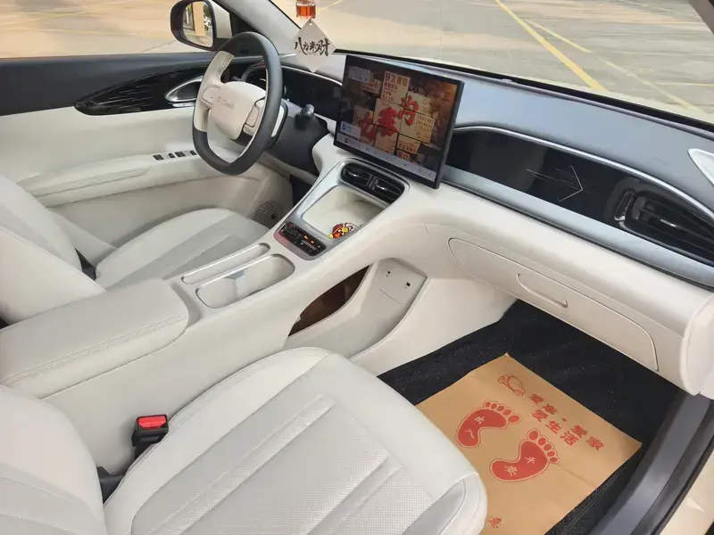 2025 Geely Starry Wish с пробегом 35 000 км
