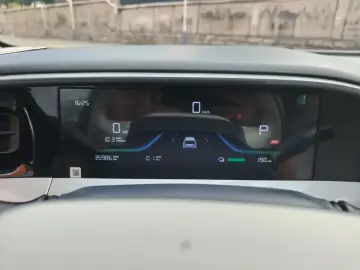 2025 Geely Starry Wish с пробегом 35 000 км