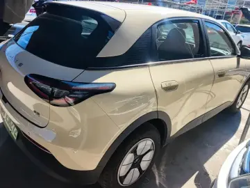 2025 Geely Starry Wish с пробегом 16 000 км