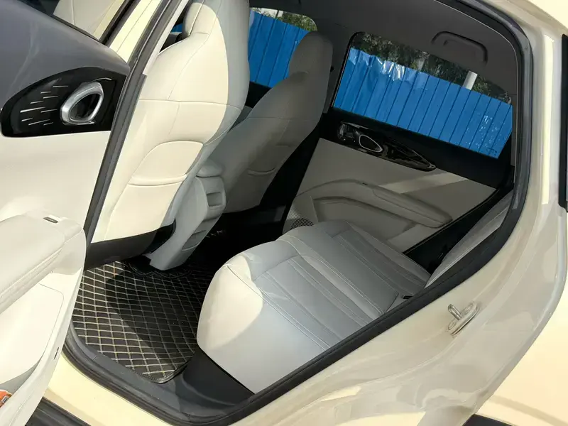 2025 Geely Starry Wish с пробегом 14 800 км
