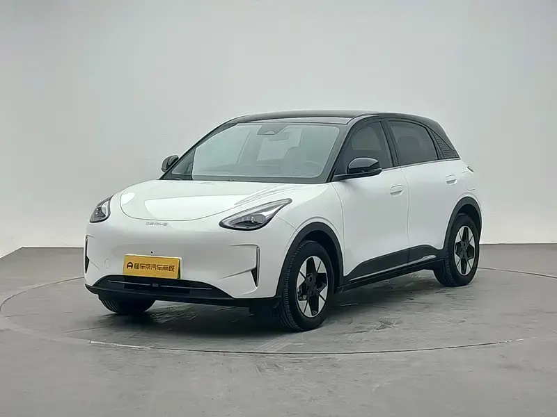 2025 Geely Starry Wish с пробегом 26 700 км