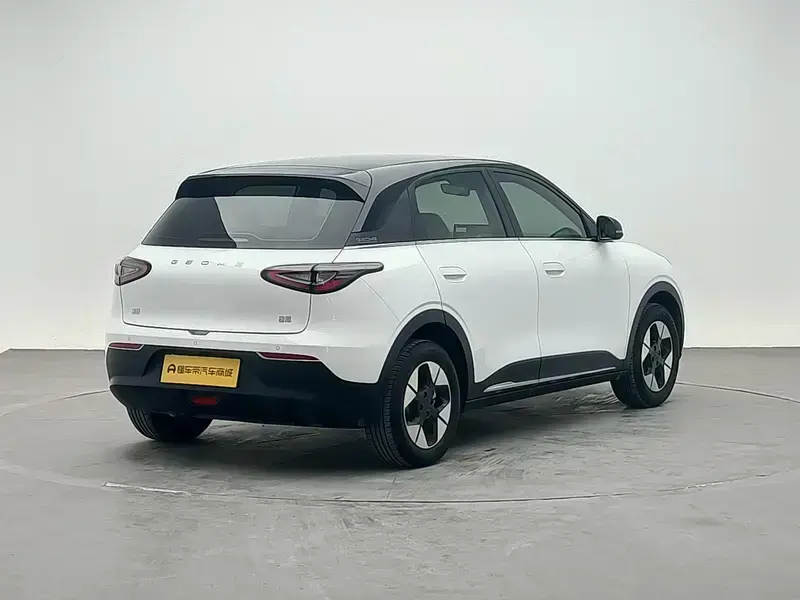 2025 Geely Starry Wish с пробегом 26 700 км