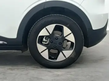 2025 Geely Starry Wish с пробегом 26 700 км