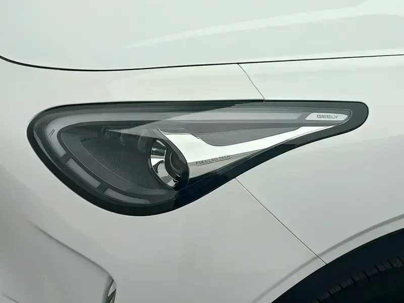 2025 Geely Starry Wish с пробегом 26 700 км