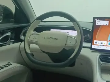 2025 Geely Starry Wish с пробегом 26 700 км