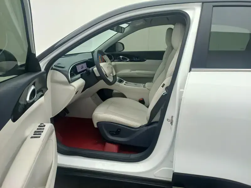 2025 Geely Starry Wish с пробегом 26 700 км