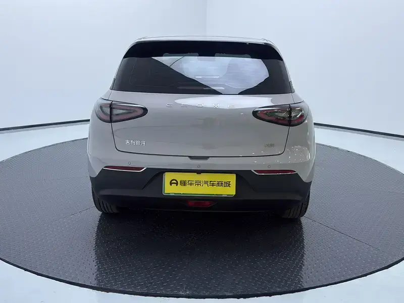 2026 Geely Starry Wish с пробегом 19 300 км
