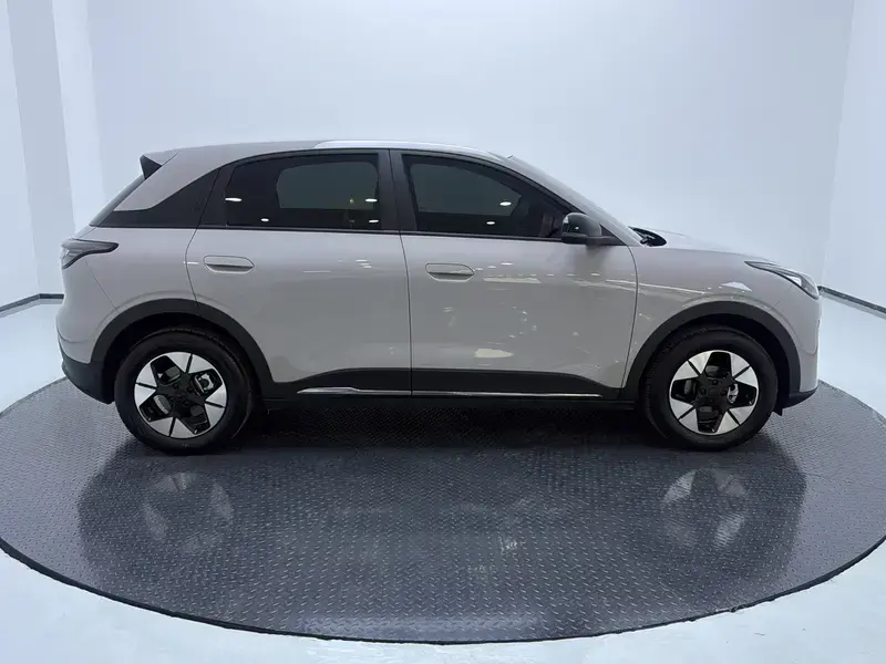 2026 Geely Starry Wish с пробегом 19 300 км