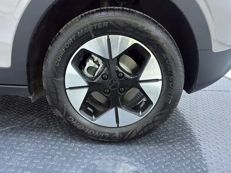 2026 Geely Starry Wish с пробегом 19 300 км