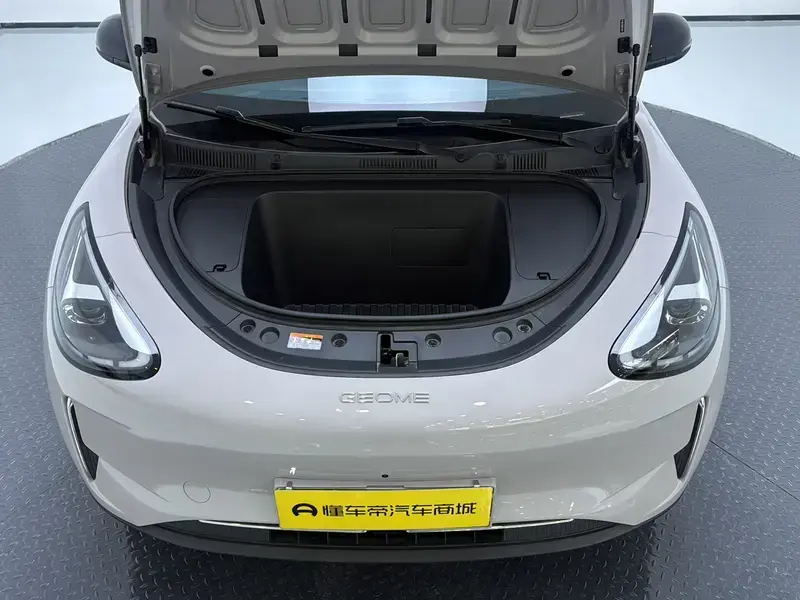 2026 Geely Starry Wish с пробегом 19 300 км